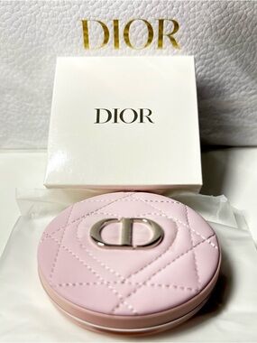 Dior Double Sided Compact Quilted Pocket Mirror in Light Pink GWP NWB
